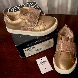 OshKosh B’gosh Rose Sneakers.